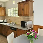 Maison Confortable Avec 3 Et Jardin Clos, Ideale Familles Et Curistes A 펜션