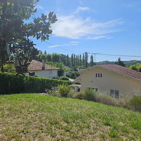 Maison Confortable Avec 3 Et Jardin Clos, Ideale Familles Et Curistes A Prázdninový dům