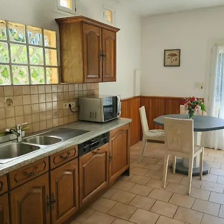 Maison Confortable Avec 3 Et Jardin Clos, Ideale Familles Et Curistes A